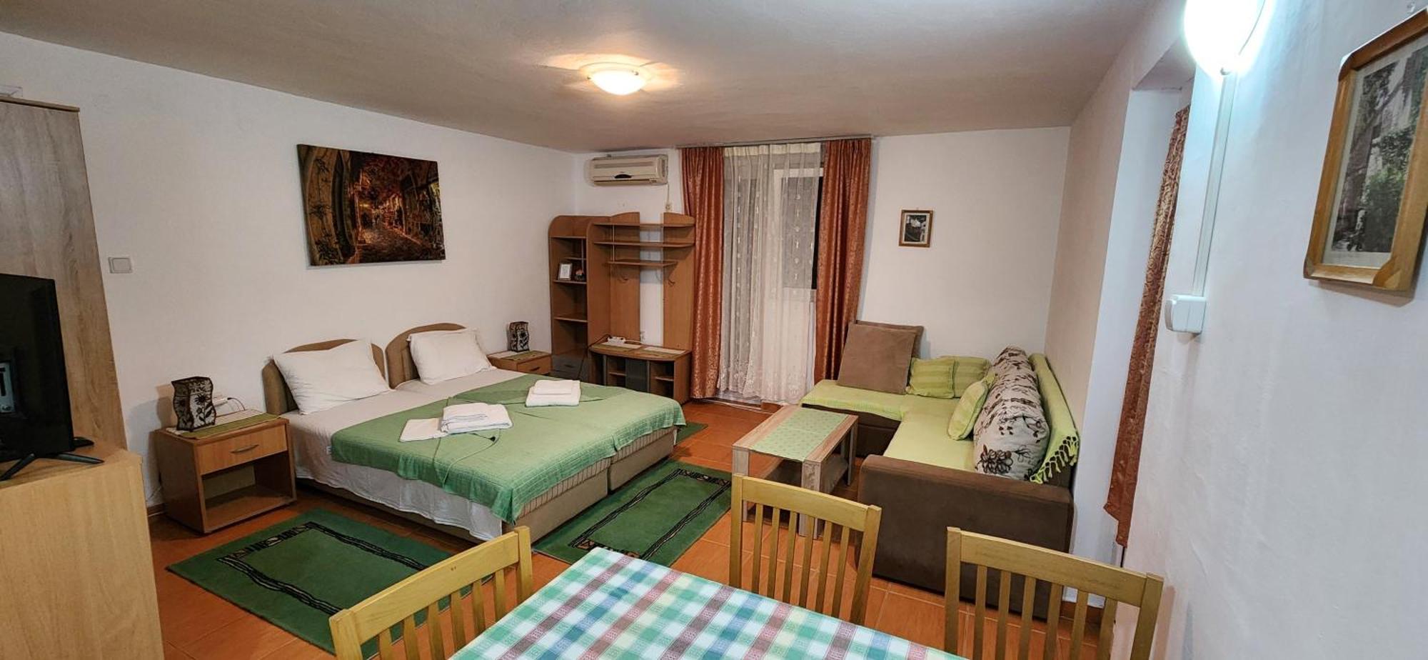 Guesthouse Tri Palme Bečići Eksteriør bilde